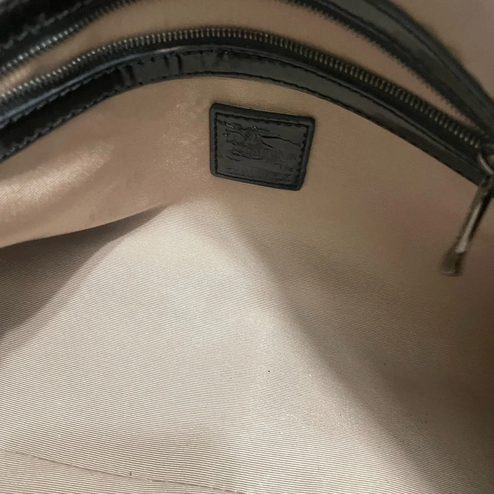 Burberry - Picture 5 of 8